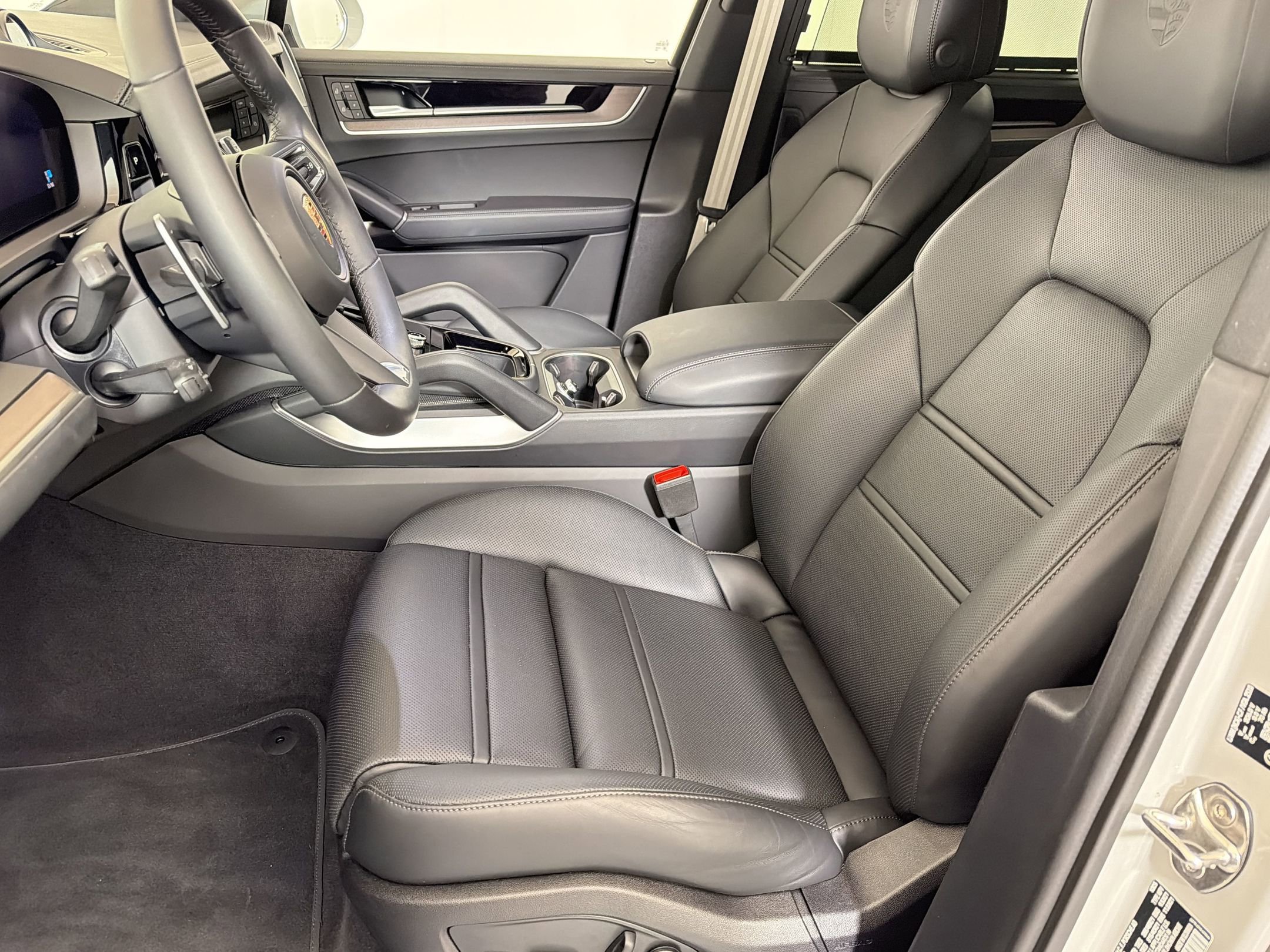 New 2026 Porsche Cayenne S image 5