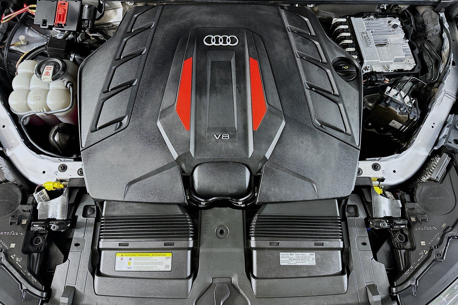 Used 2020 Audi SQ7 Prestige w/ Prestige Package AWD/4WD image 14