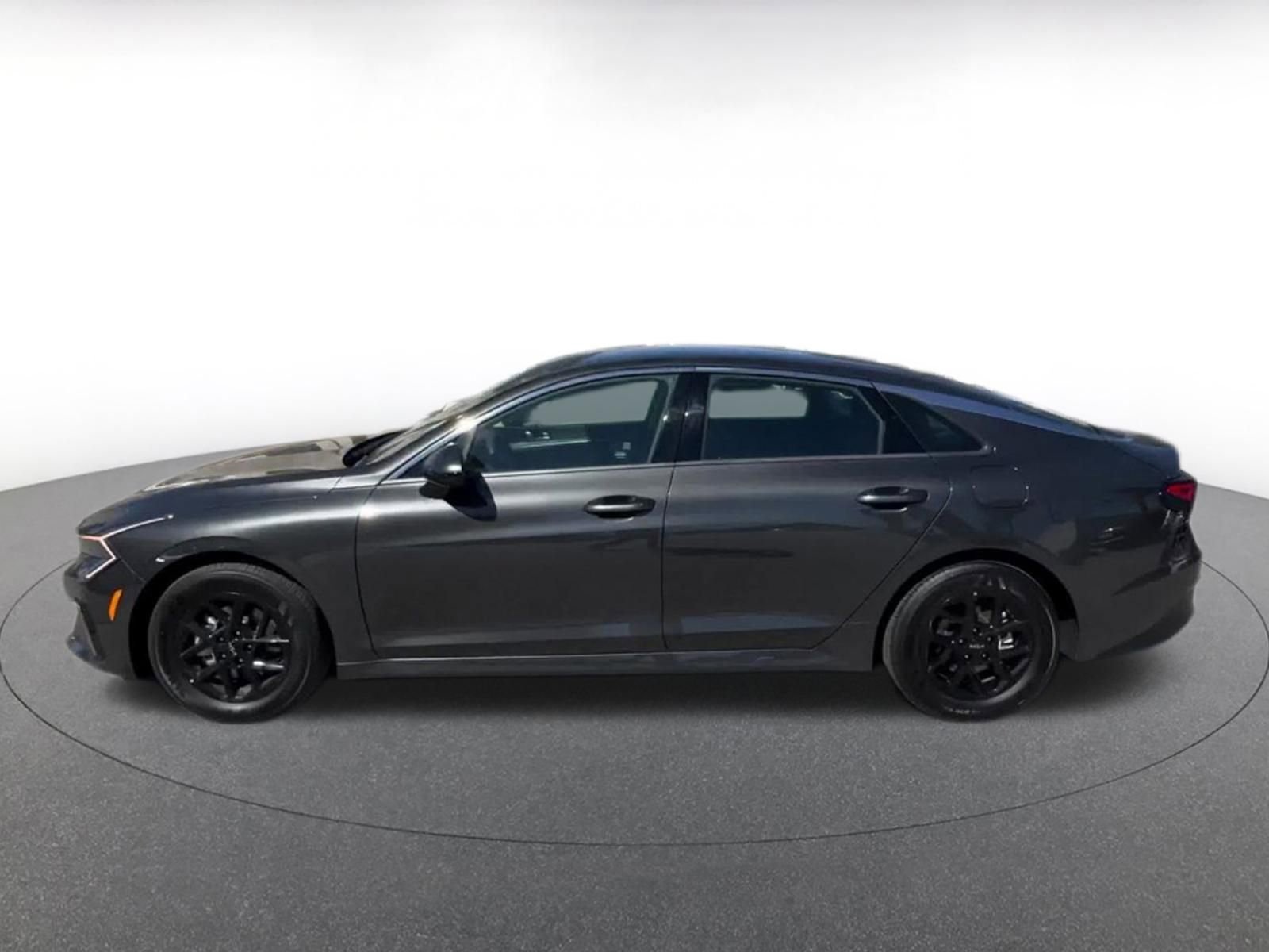 Used 2025 Kia K5 LXS image 9