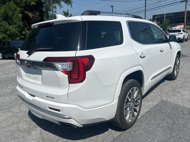 Used 2023 GMC Acadia Denali w/ Denali Technology Package AWD/4WD image 3