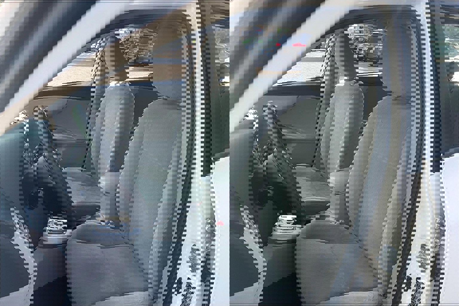 Used 2011 Toyota Corolla LE image 28