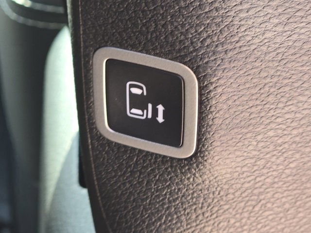 New 2026 Chrysler Pacifica Select image 17