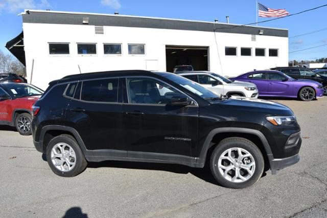 New 2024 Jeep Compass Latitude w/ Convenience Group image 5