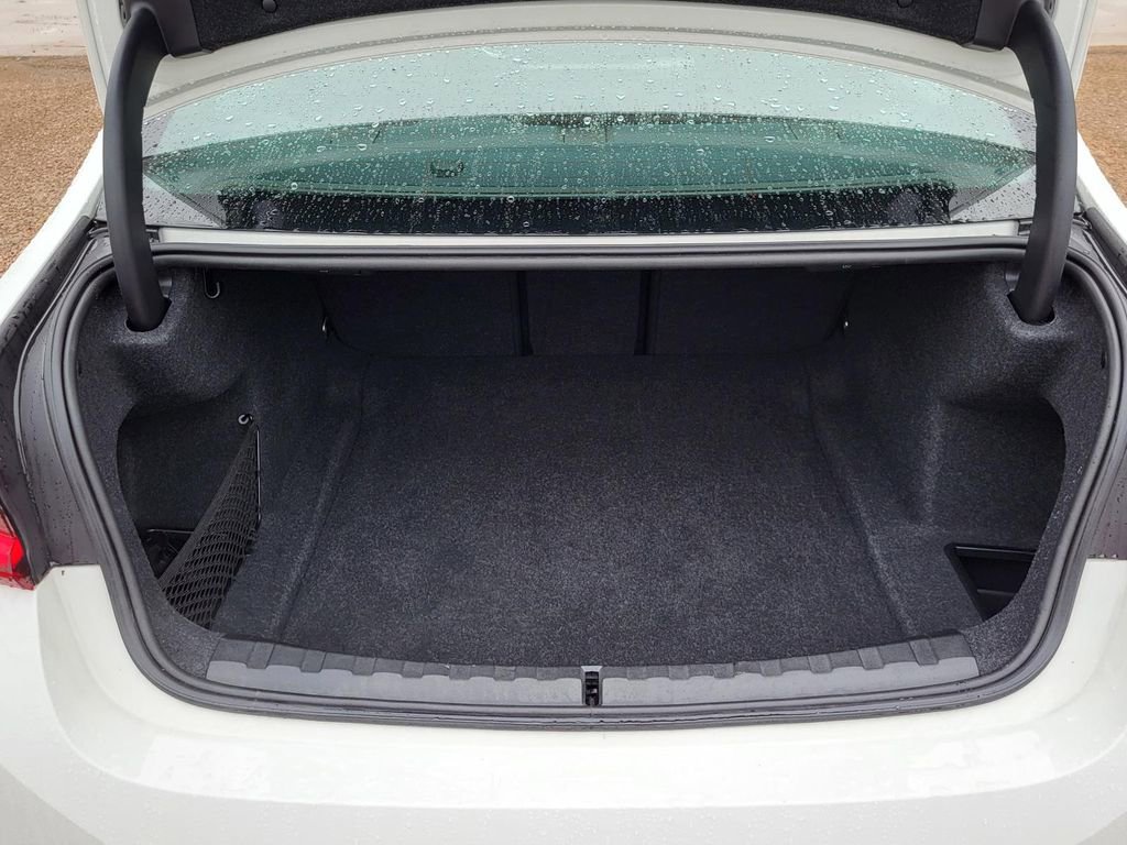 Used 2025 BMW 330i Sedan image 34