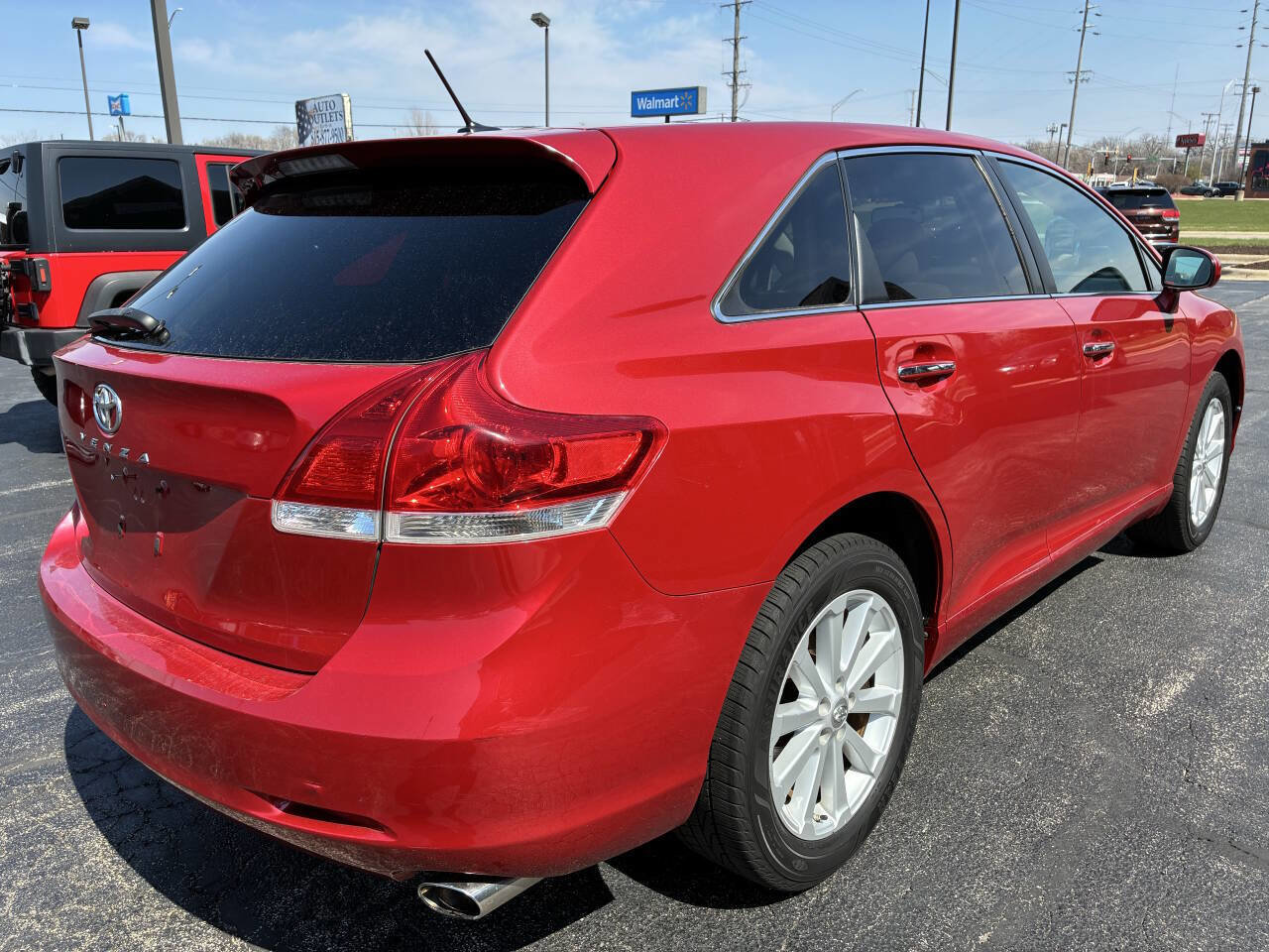 Used 2010 Toyota Venza image 3