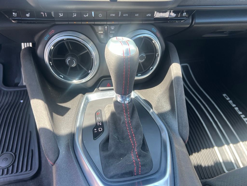 Used 2018 Chevrolet Camaro ZL1 RWD image 15