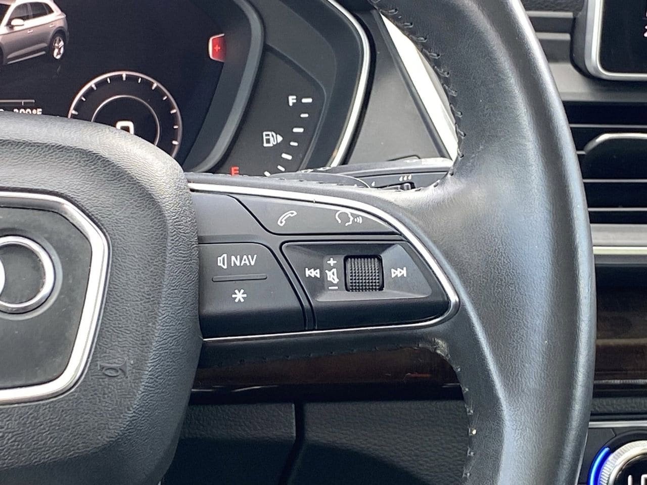 Used 2019 Audi Q5 2.0T Premium Plus w/ Premium Plus Package AWD/4WD image 26