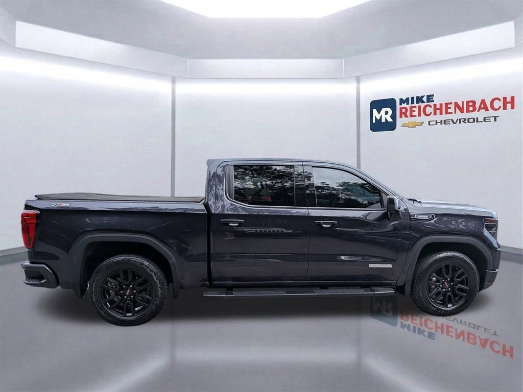Used 2022 GMC Sierra 1500 Elevation w/ Elevation Premium Package image 3