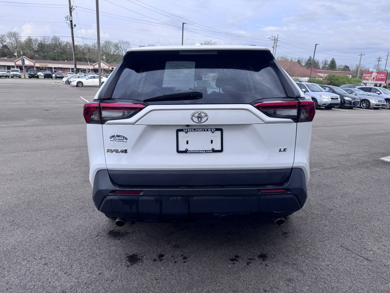 Used 2020 Toyota RAV4 LE FWD image 7
