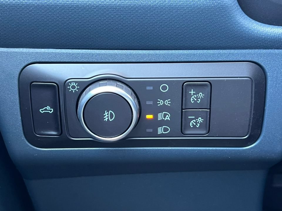 Used 2026 Ford Maverick Lobo AWD/4WD image 18