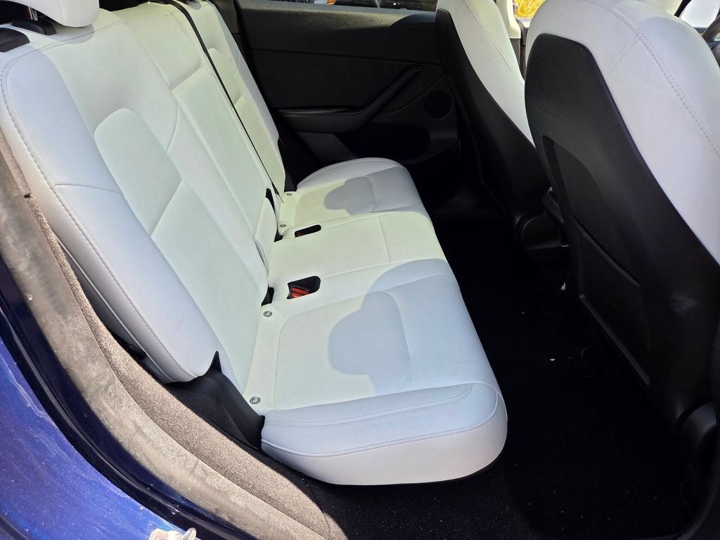 Used 2023 Tesla Model Y Long Range AWD/4WD image 15