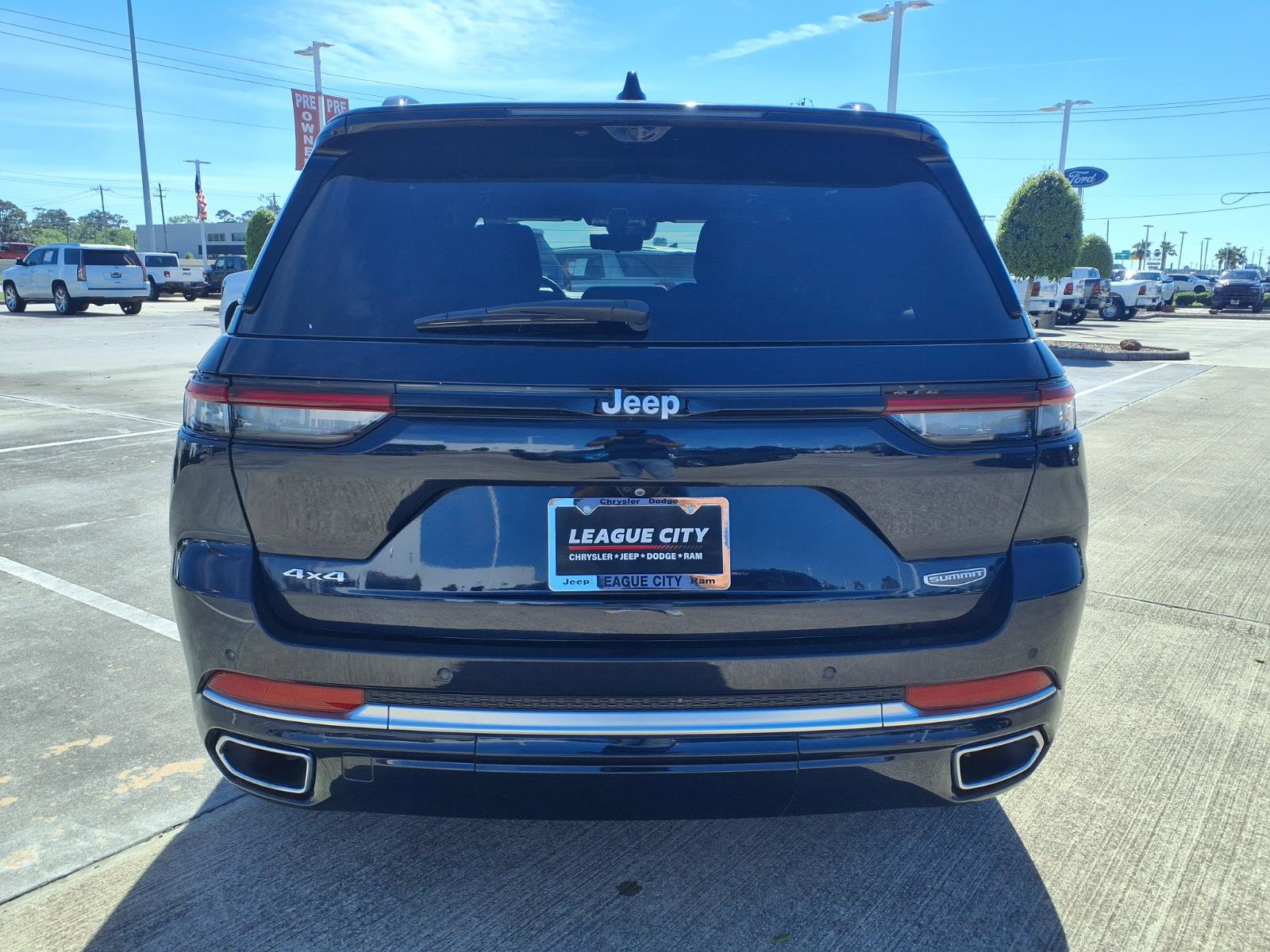 Used 2024 Jeep Grand Cherokee Summit image 6