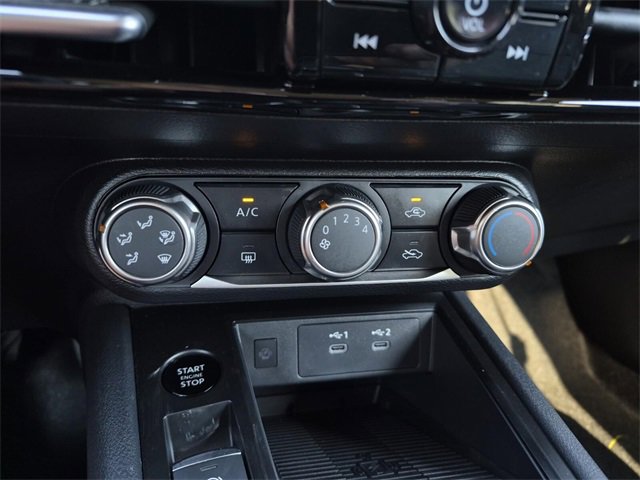 Used 2025 Nissan Kicks SV w/ Illumination Package image 15