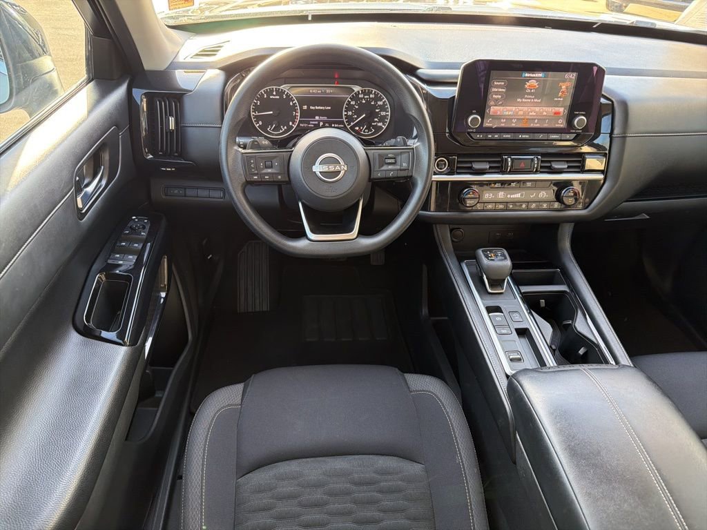 Used 2022 Nissan Pathfinder S image 20