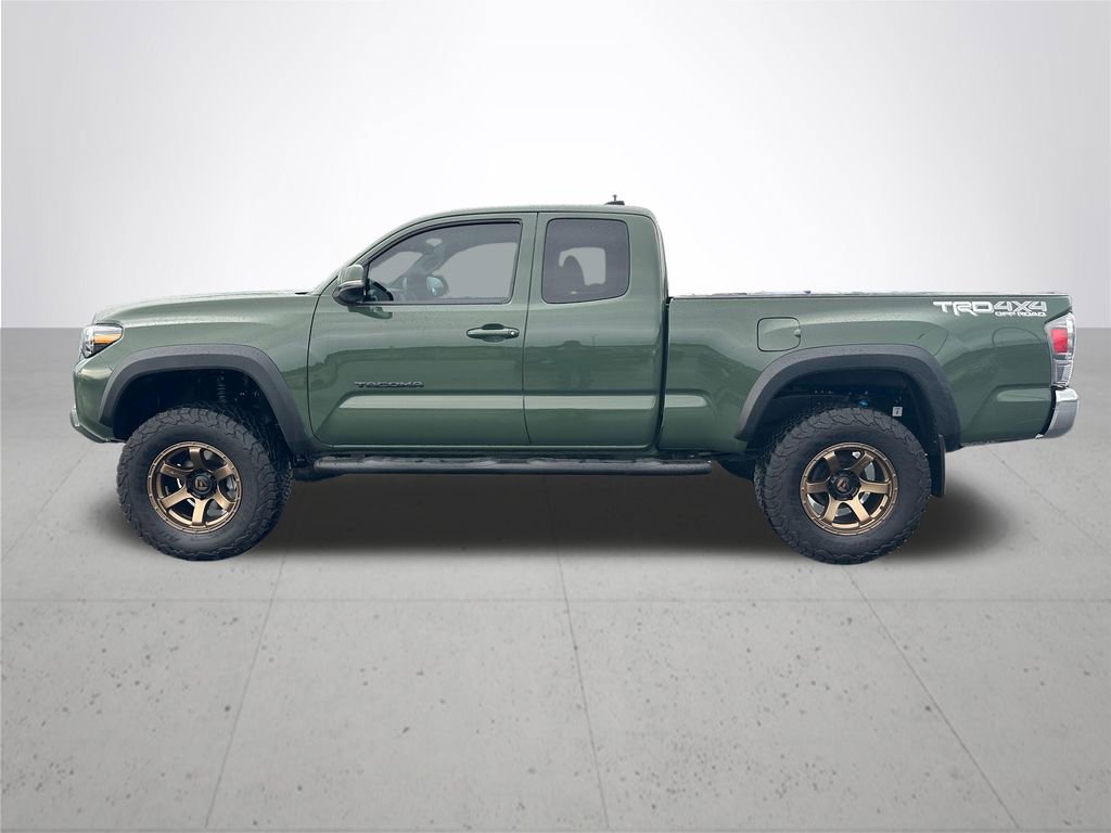 Used 2021 Toyota Tacoma TRD Off-Road w/ TRD Premium Off Road Package AWD/4WD image 10