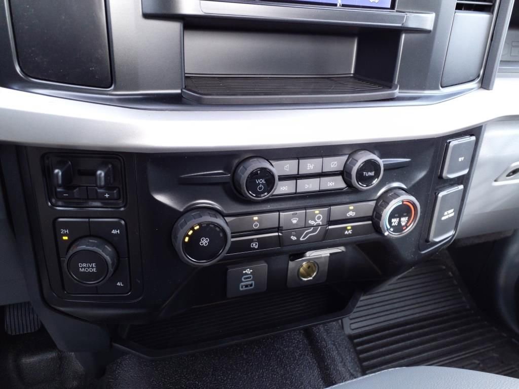 New 2024 Ford F550 4x4 Regular Cab Super Duty image 19