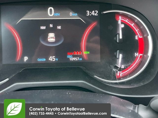 Used 2025 Toyota RAV4 XLE image 10