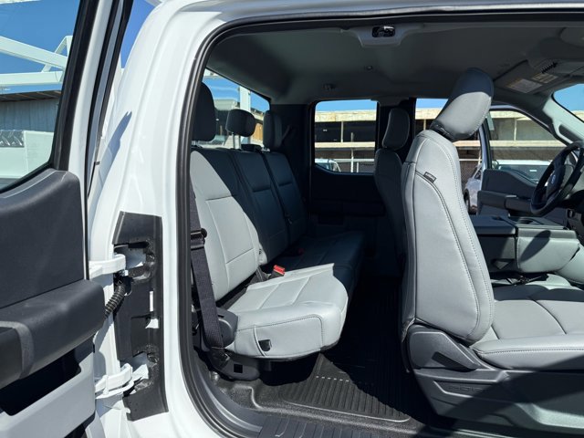 New 2026 Ford F250 XL w/ XL Chrome Package image 25