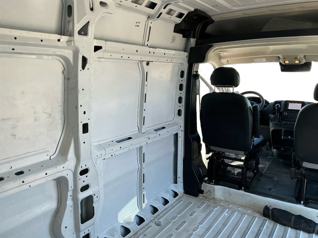 Used 2025 RAM ProMaster 2500 w/ Convenience Group FWD image 21