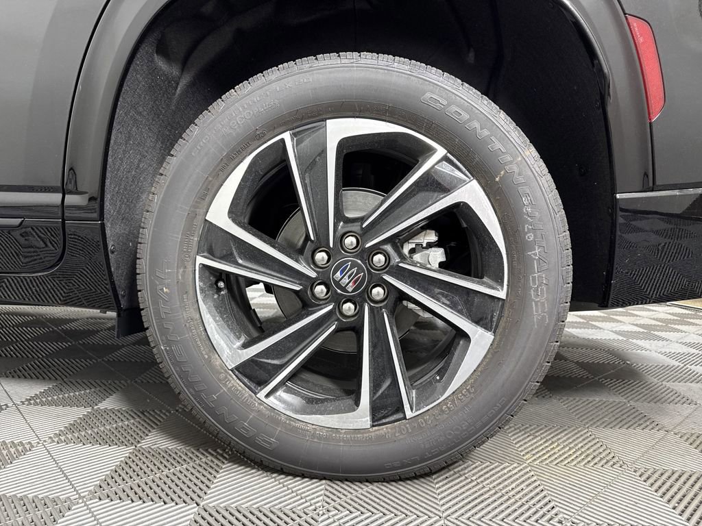 New 2026 Buick Enclave Sport Touring w/ Power Package image 19