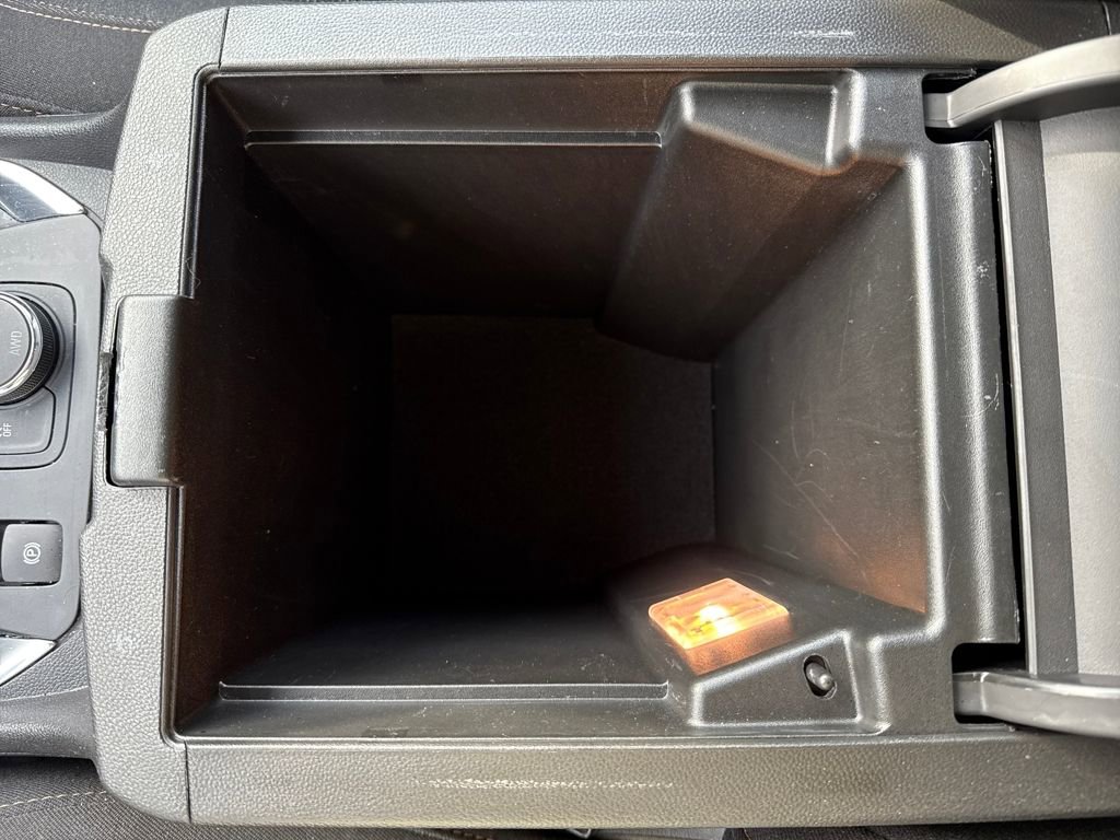 Used 2020 Chevrolet Traverse LS w/ LPO, Cargo Package image 27