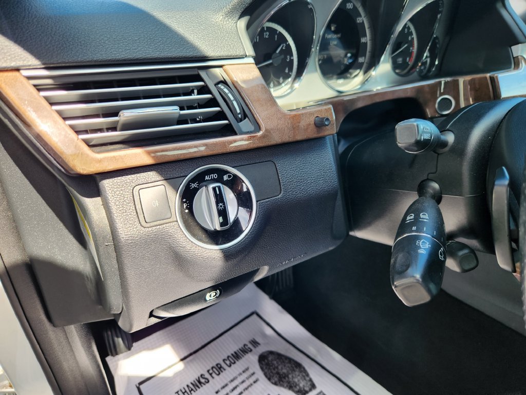 Used 2013 Mercedes-Benz E 350 4MATIC Sedan image 58