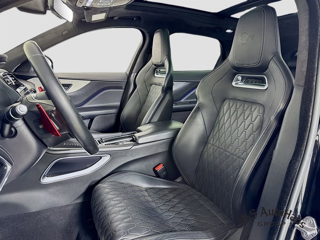 Used 2020 Jaguar F-PACE SVR image 11