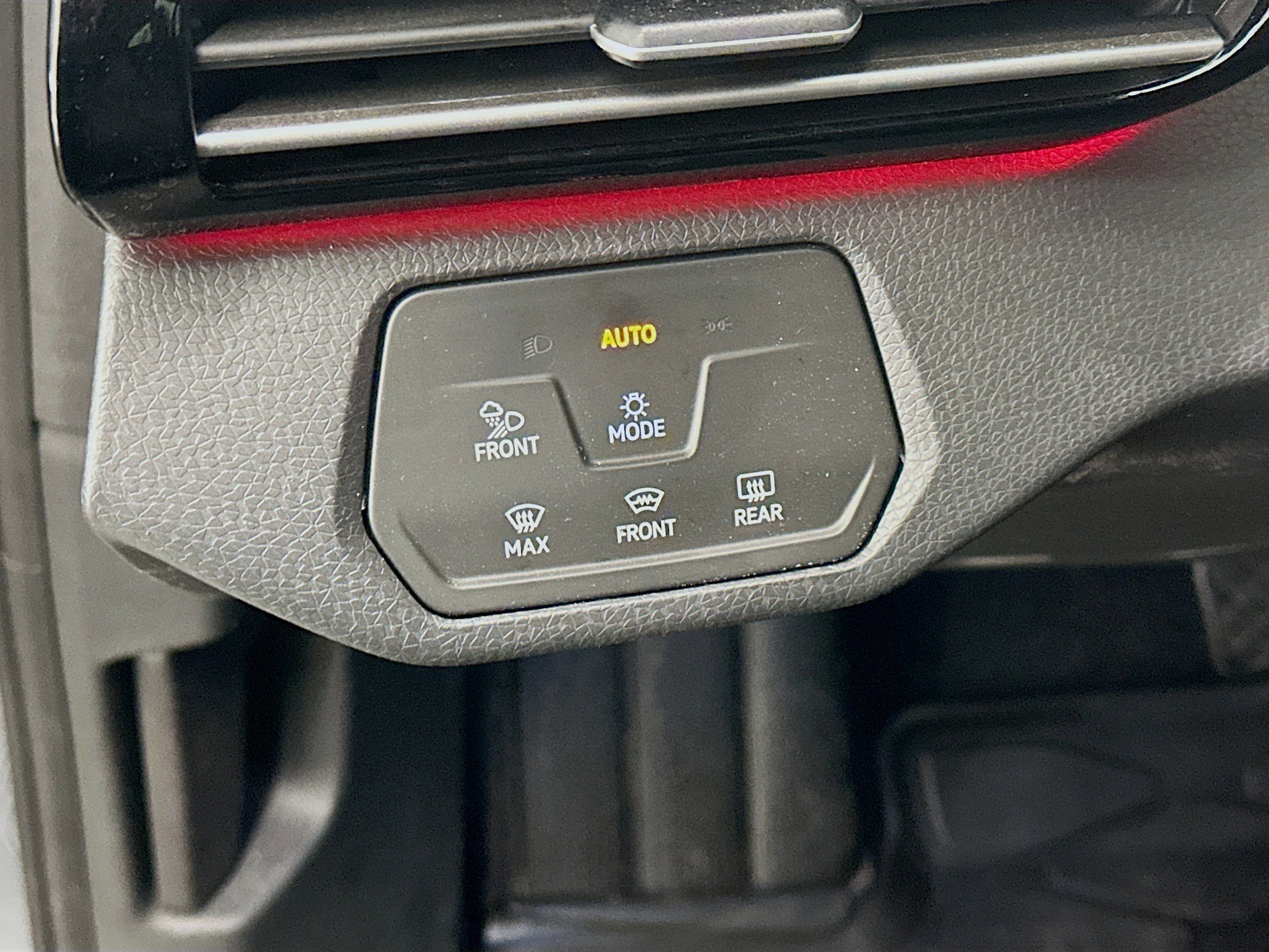 Used 2023 Volkswagen ID.4 Pro S Plus image 17