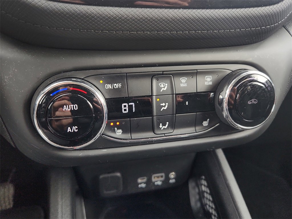 Used 2021 Chevrolet TrailBlazer LT w/ Convenience Package image 26