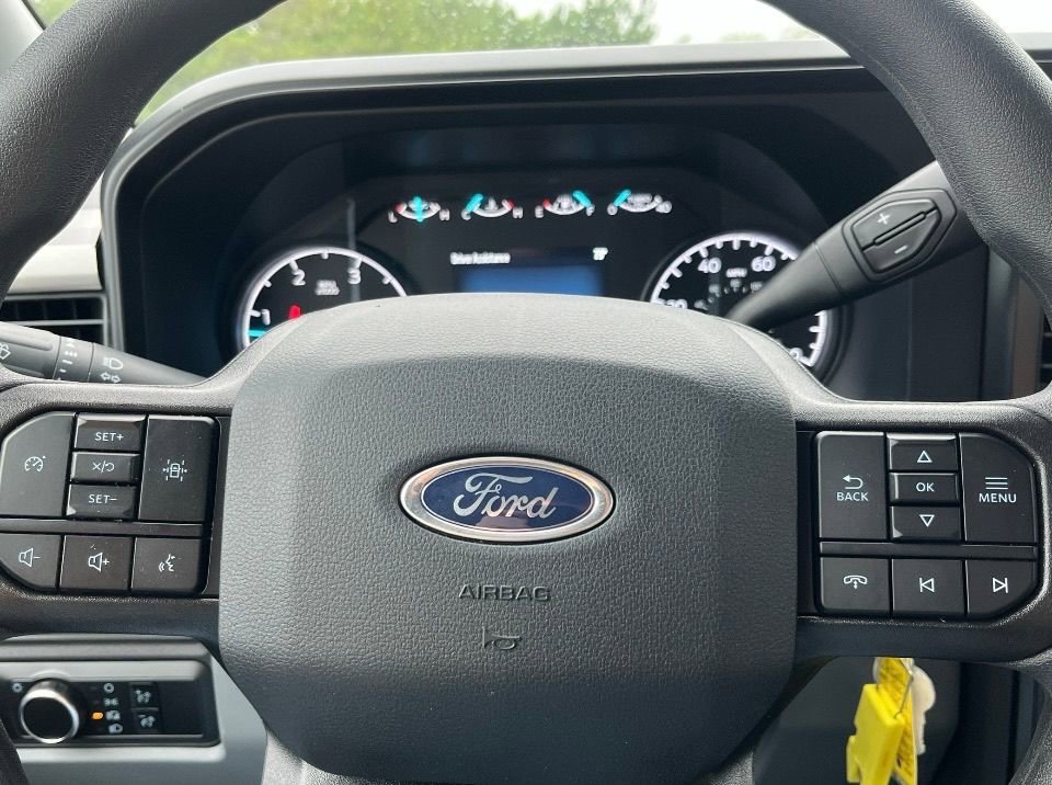 New 2025 Ford F350 XL w/ XL Chrome Package image 18