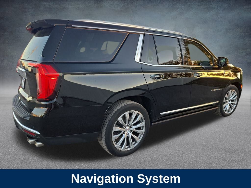 Used 2022 GMC Yukon Denali w/ Denali Premium Package image 6