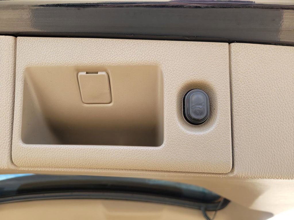 Used 2018 Chevrolet Tahoe Premier image 17