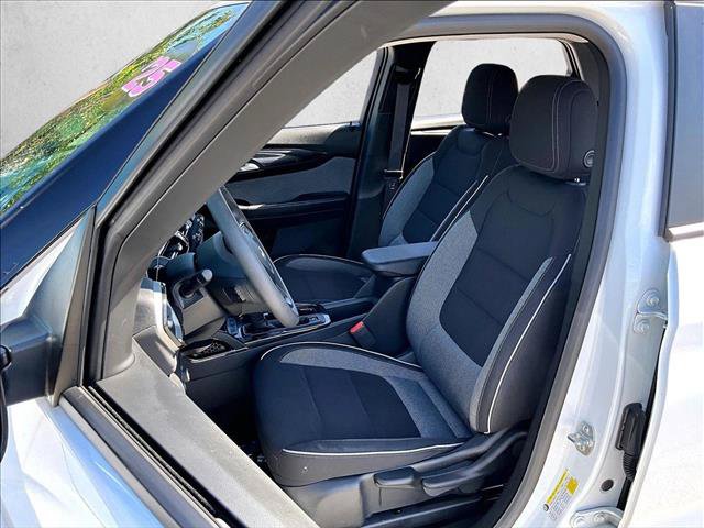 Used 2025 Chevrolet TrailBlazer LT FWD image 26