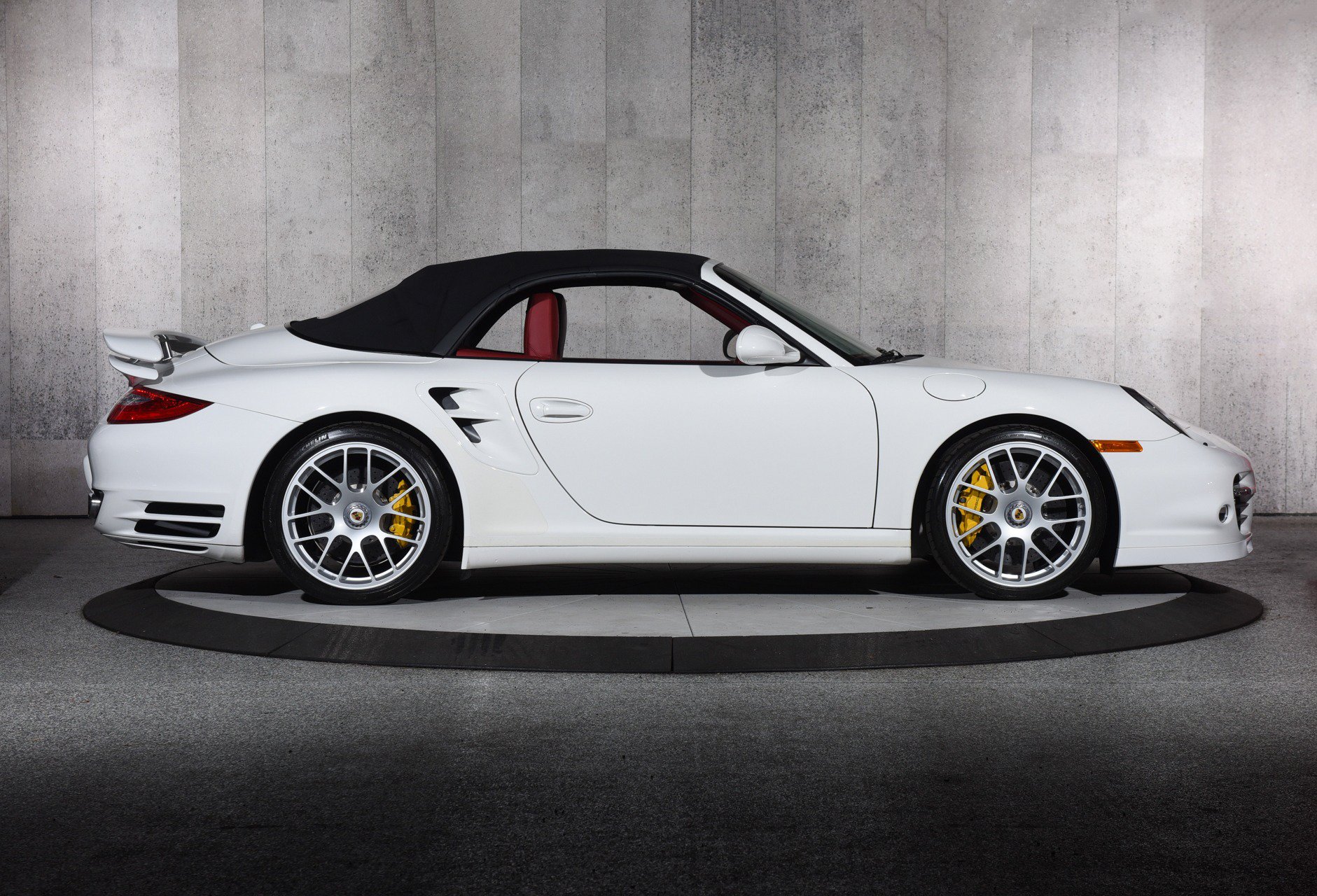 Used 2012 Porsche 911 Turbo S AWD/4WD image 17
