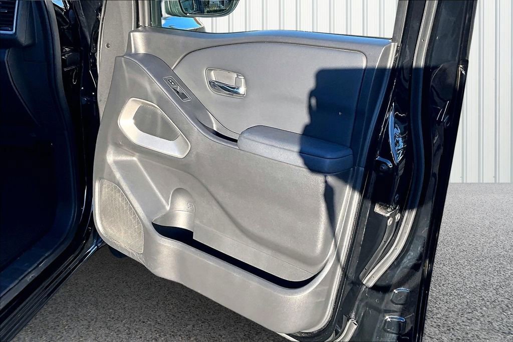Used 2022 Nissan Frontier SV image 18