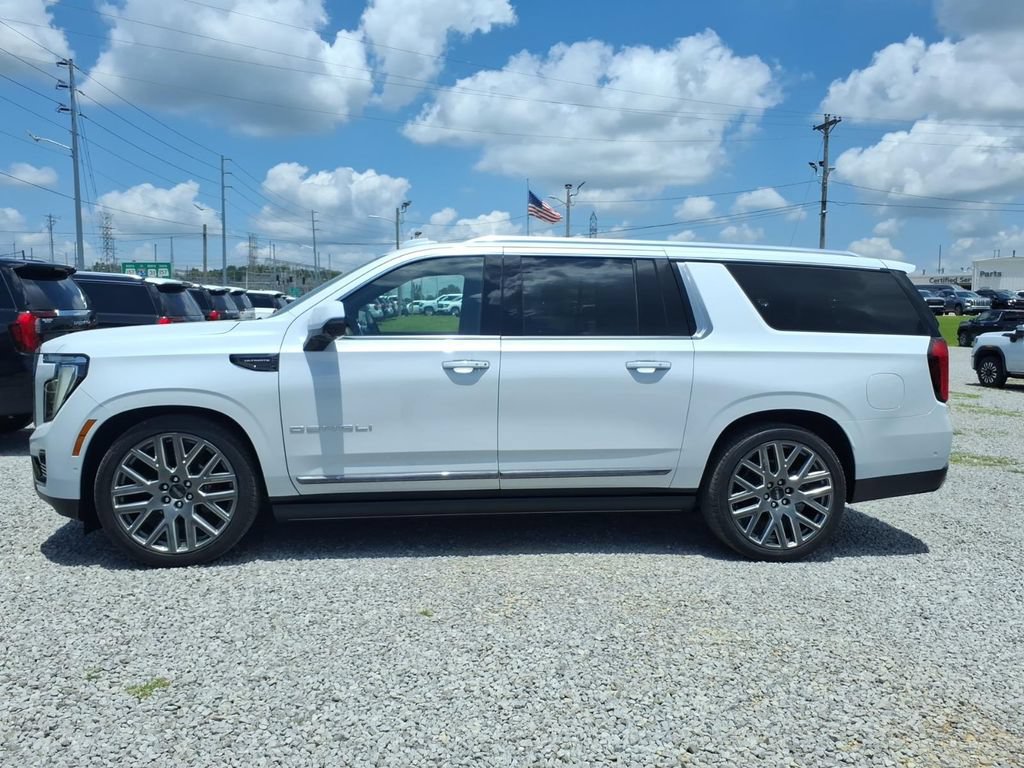 New 2026 GMC Yukon XL Denali Ultimate AWD/4WD image 4