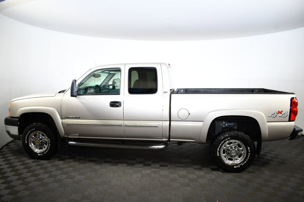 Used 2004 Chevrolet Silverado 2500 LS image 10