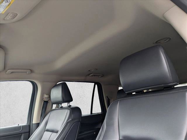 Used 2024 Ford Expedition Max XLT image 17
