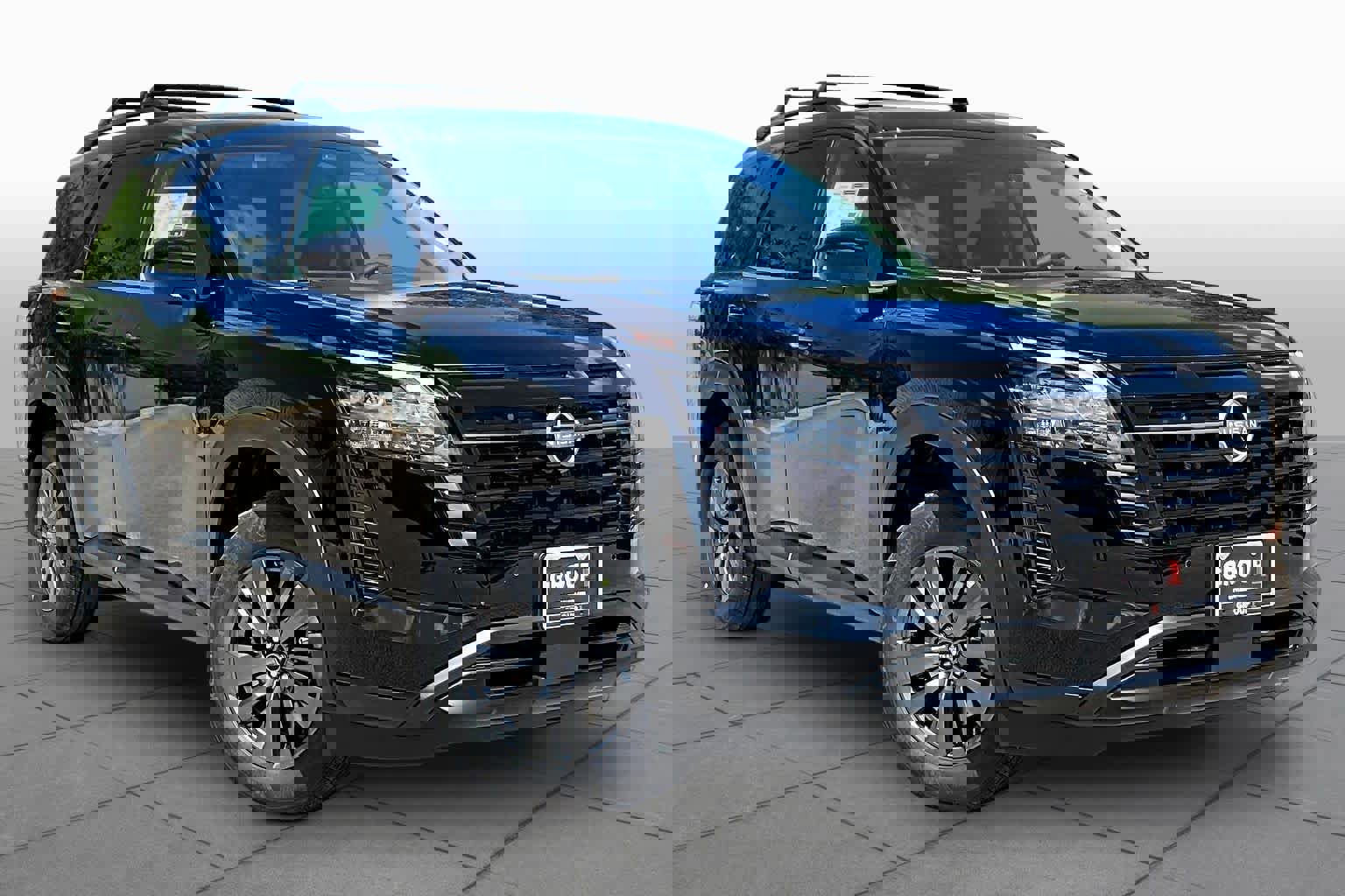 New 2026 Nissan Pathfinder SV image 2