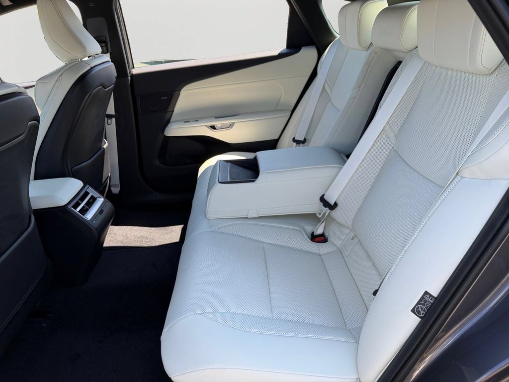 New 2026 Lexus ES 350h AWD w/ Cold Area Package image 9