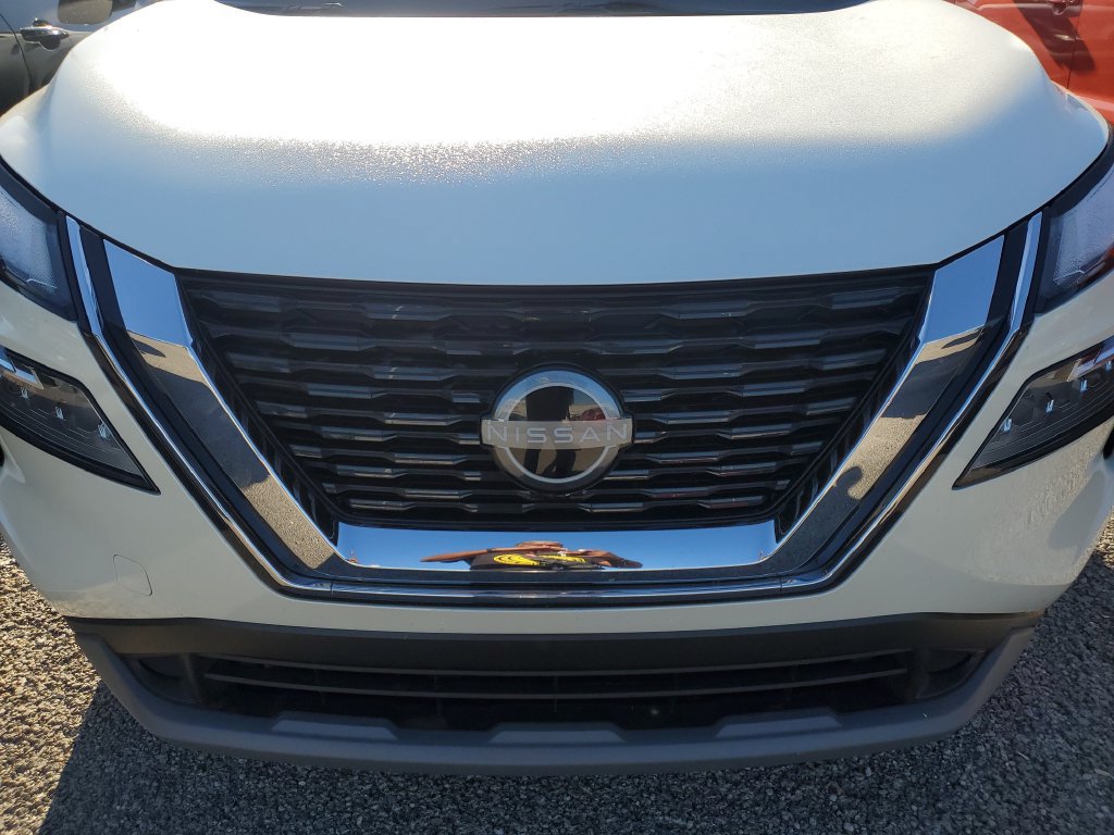 Certified 2023 Nissan Rogue SV AWD/4WD image 5