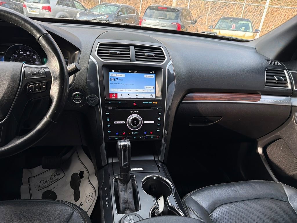 Used 2017 Ford Explorer Limited image 17