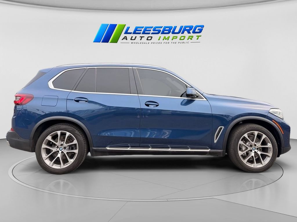 Used 2023 BMW X5 xDrive40i w/ Premium Package AWD/4WD image 4