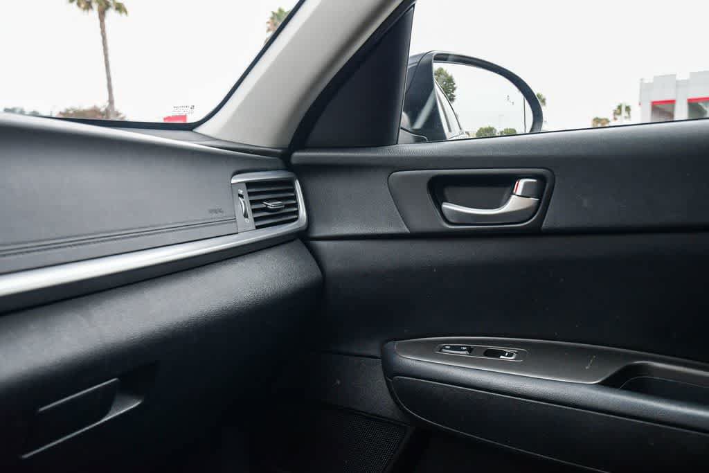 Used 2019 Kia Optima LX FWD image 21