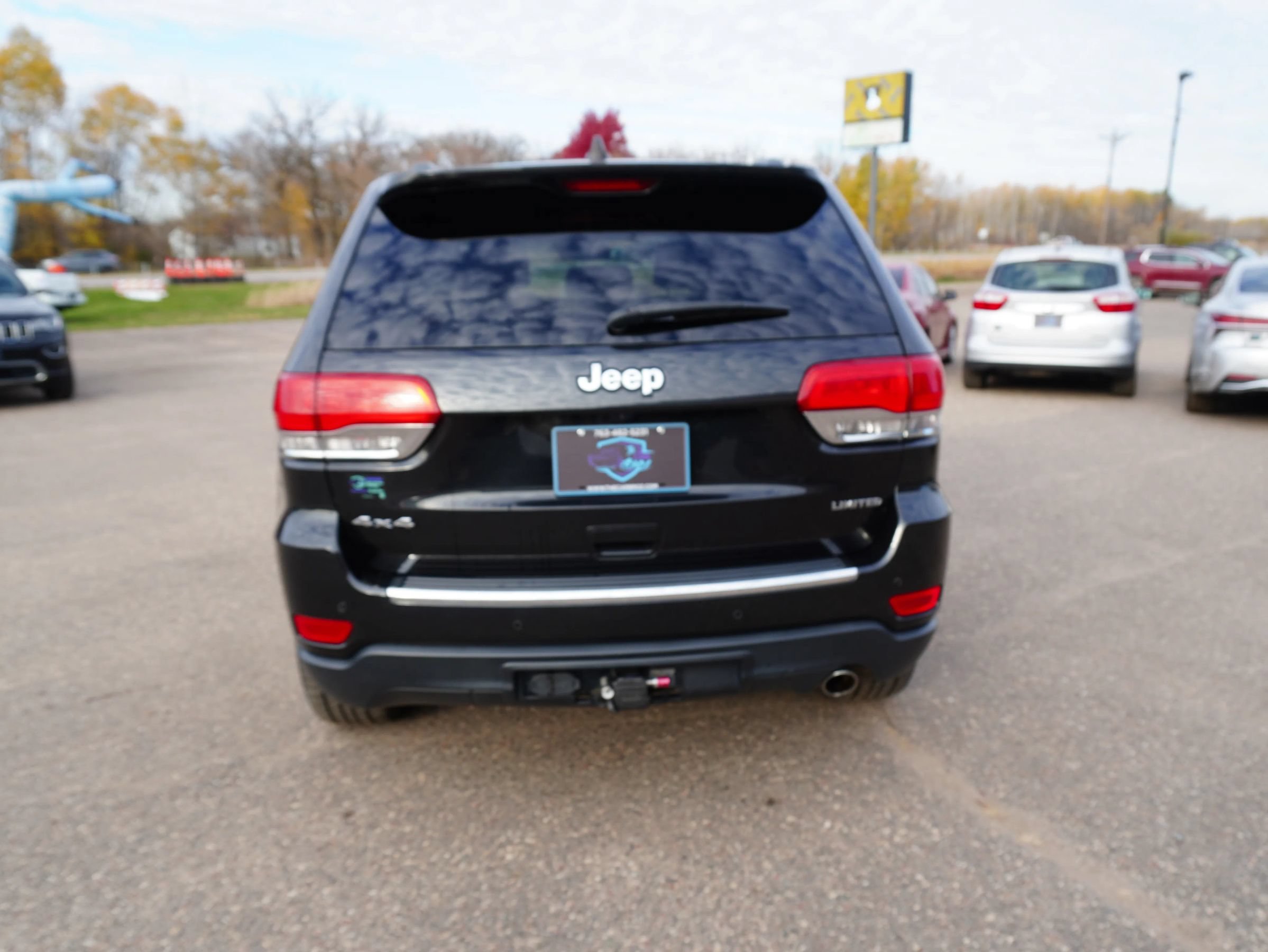 Used 2016 Jeep Grand Cherokee Limited AWD/4WD image 6