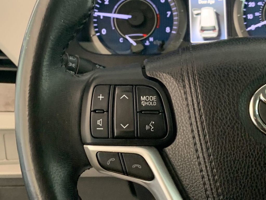Used 2018 Toyota Sienna XLE Premium image 19