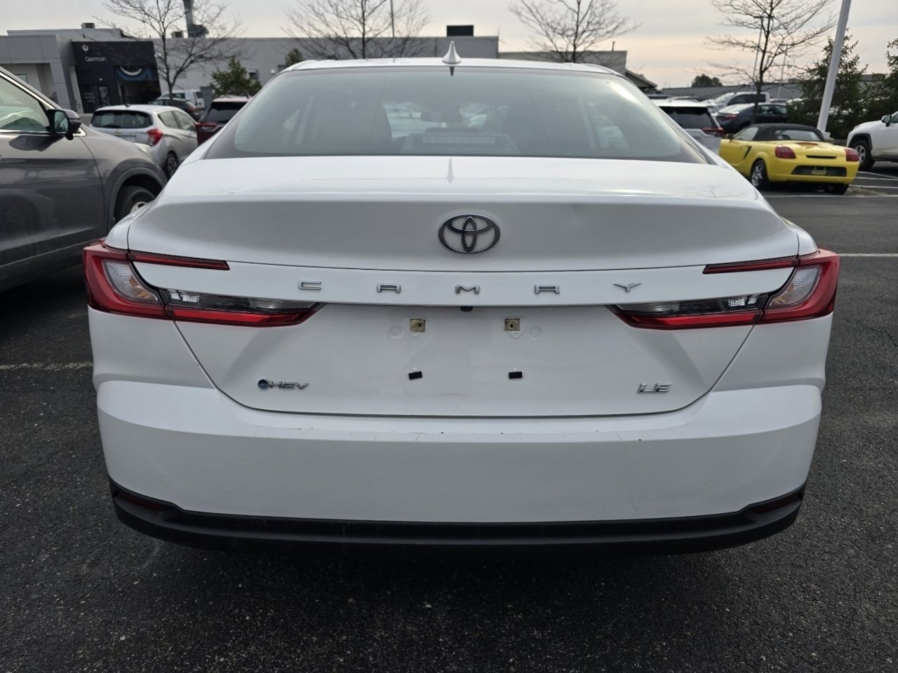 Used 2025 Toyota Camry LE image 6