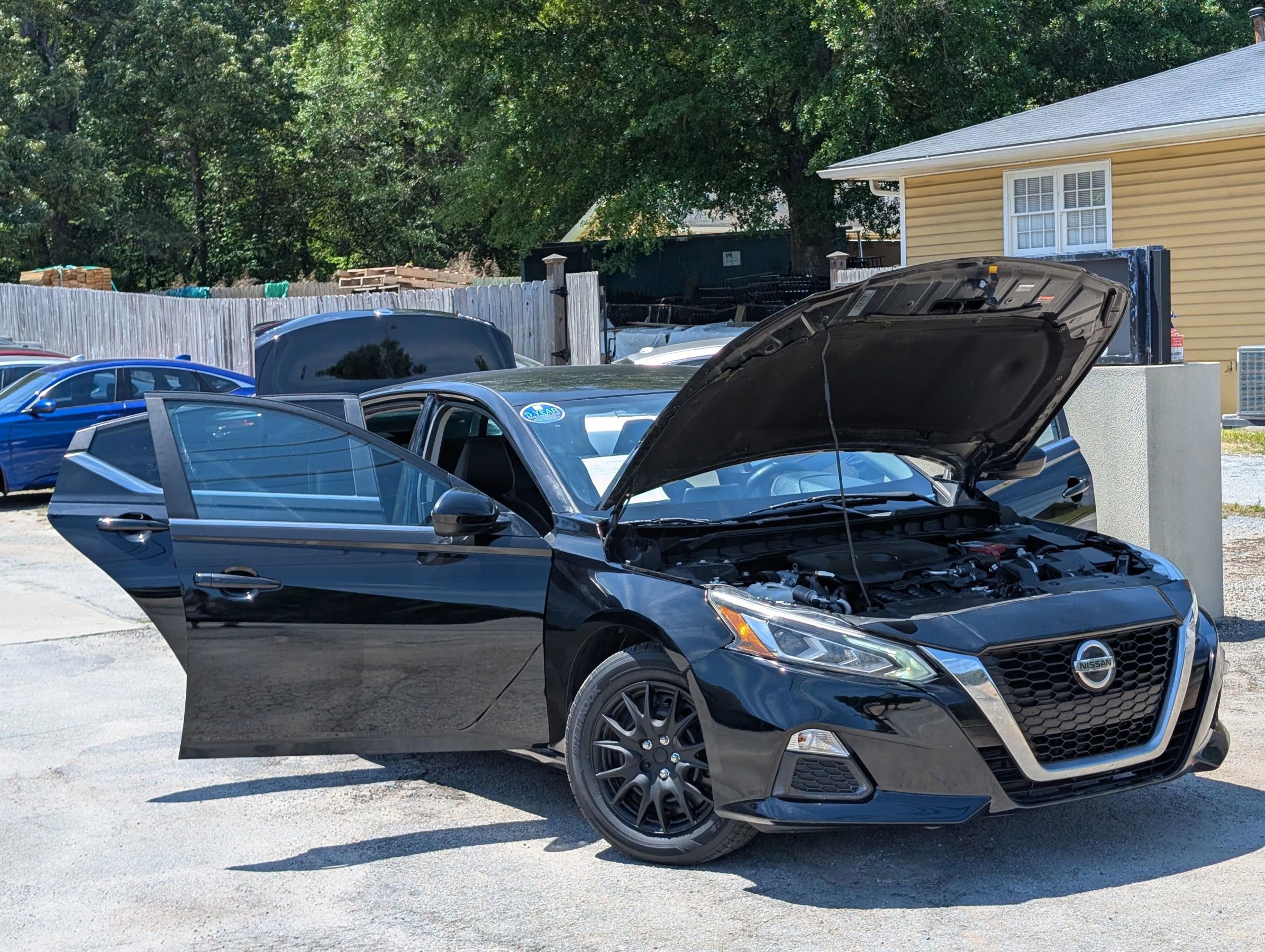 Used 2019 Nissan Altima 2.5 SR FWD image 9