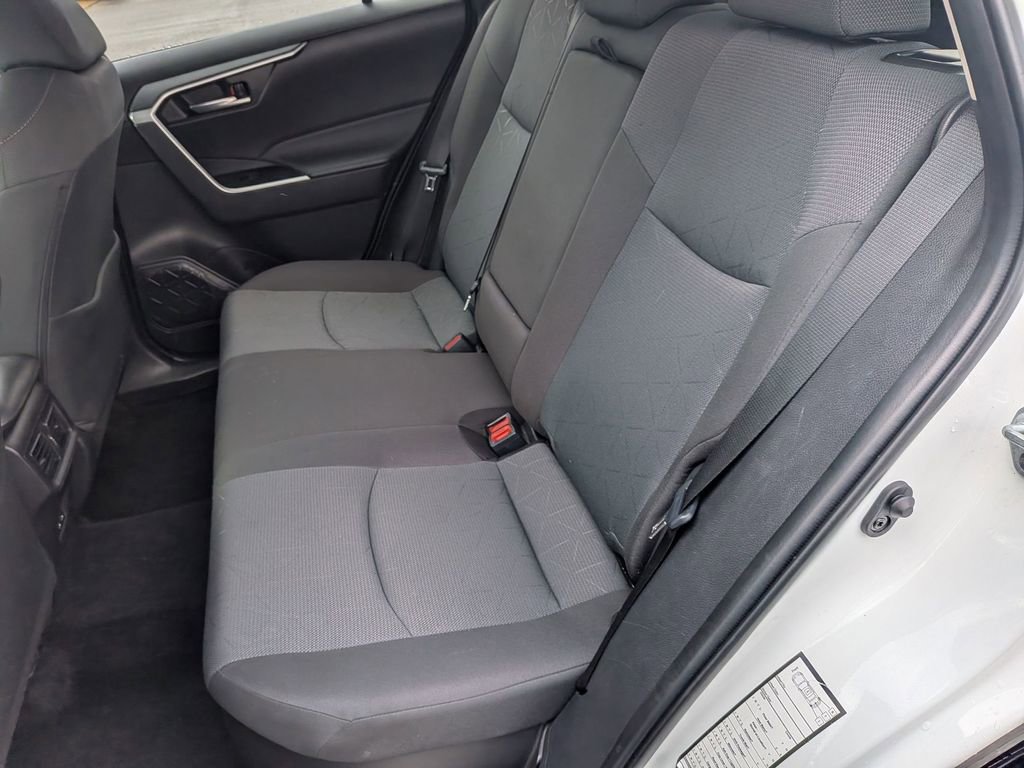 Used 2025 Toyota RAV4 XLE image 22