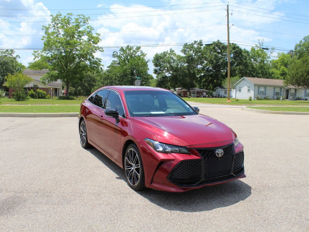 Used 2019 Toyota Avalon XSE FWD image 3
